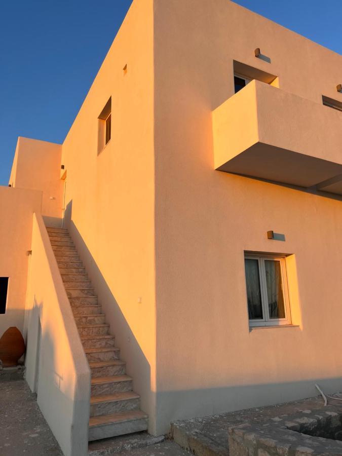 Theasis Apartments Adamantas  Exteriér fotografie